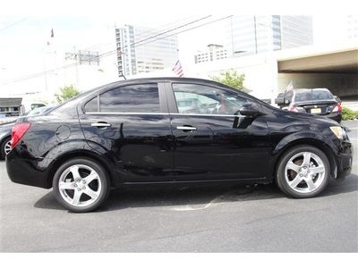 LTZ 1.8L CD Front Wheel Drive ABS Power Steering Aluminum Wheels Fog Lamps A/C, image 10