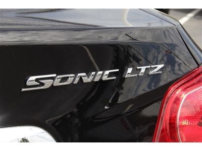 LTZ 1.8L CD Front Wheel Drive ABS Power Steering Aluminum Wheels Fog Lamps A/C, image 14