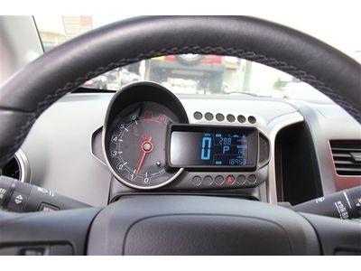 LTZ 1.8L CD Front Wheel Drive ABS Power Steering Aluminum Wheels Fog Lamps A/C, image 31