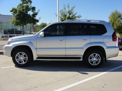 One-owner - navigation - low mileage - mark levinson sound - third row seat !!
