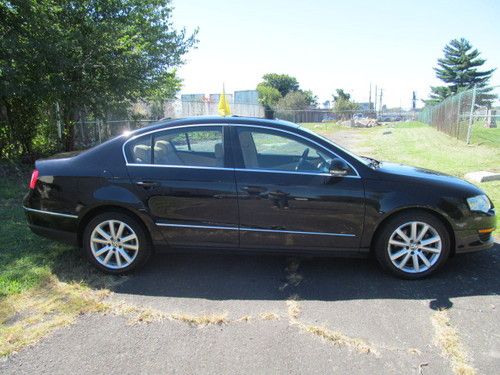 2006 Volkswagen Passat 2.0T Sedan 4-Door 2.0L, image 3