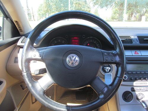 2006 Volkswagen Passat 2.0T Sedan 4-Door 2.0L, image 11