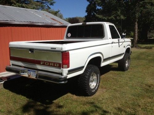 1986 Ford F-150 4x4 v8 302 , 33 tires, image 5