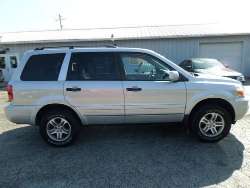 2004 honda pilot ex awd,1 owner car,runs great,no reserve.