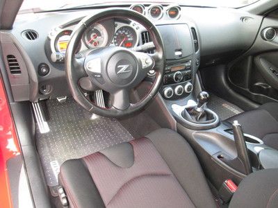 Coupe Manual 3.7L (2) 12V pwr outlets (3) cup holders 2 Passenger Seating Cloth, image 12