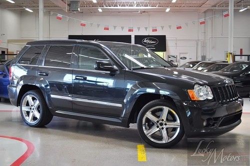 2008 jeep grand cherokee srt-8, navi, sat, hdd, heated seats, suede, usb, aux