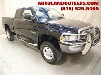 2002 dodge ram 2500 quad cab 4x4  24 valve slt laramie   manual 4x4 diesel