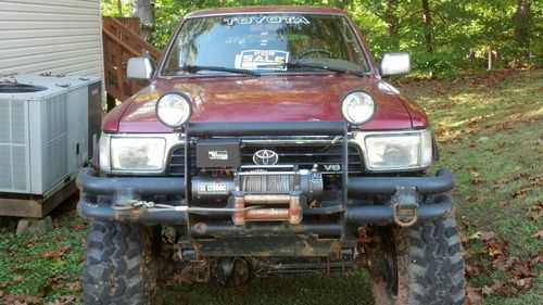 1994 toyota 4 runner - off road only - marroon in color - super swamper