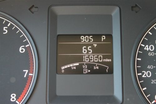 White/Beige leather/touch screen 2.5L SE 170 hp 5 cylinder DOHC engine, image 29