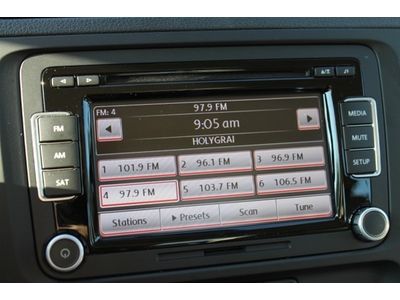 White/Beige leather/touch screen 2.5L SE 170 hp 5 cylinder DOHC engine, image 31