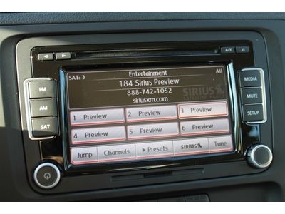 White/Beige leather/touch screen 2.5L SE 170 hp 5 cylinder DOHC engine, image 32