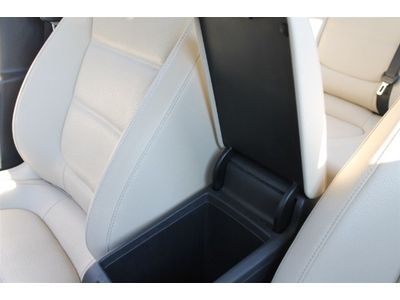 White/Beige leather/touch screen 2.5L SE 170 hp 5 cylinder DOHC engine, image 35