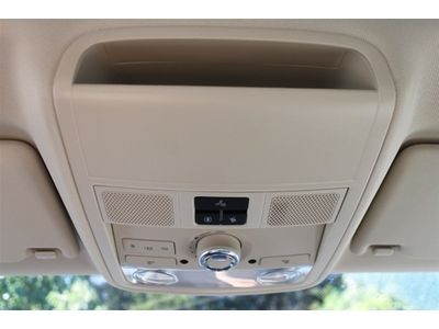 White/Beige leather/touch screen 2.5L SE 170 hp 5 cylinder DOHC engine, image 37