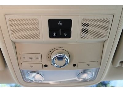 White/Beige leather/touch screen 2.5L SE 170 hp 5 cylinder DOHC engine, image 38