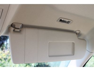 White/Beige leather/touch screen 2.5L SE 170 hp 5 cylinder DOHC engine, image 39