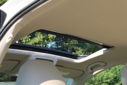 White/Beige leather/touch screen 2.5L SE 170 hp 5 cylinder DOHC engine, image 49