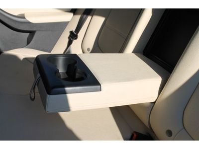 White/Beige leather/touch screen 2.5L SE 170 hp 5 cylinder DOHC engine, image 53