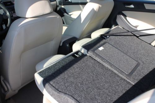 White/Beige leather/touch screen 2.5L SE 170 hp 5 cylinder DOHC engine, image 54