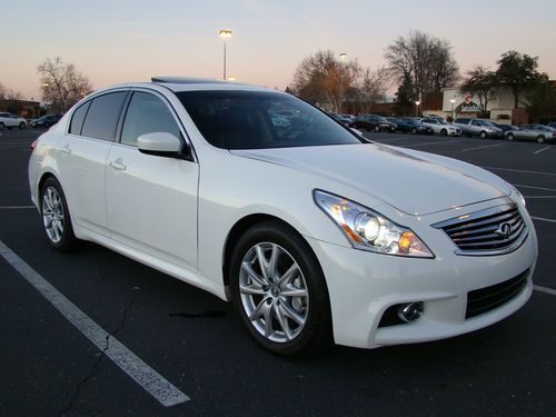 2011 infiniti g37s sport sedan, only 13k mi, automatic, navigation, spoiler,tint
