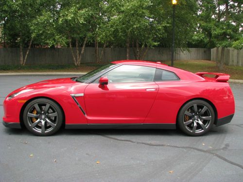 2009 nissan gt-r premium