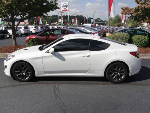 2013 hyundai genesis coupe 2.0t coupe w/ 15k miles one owner local trade!