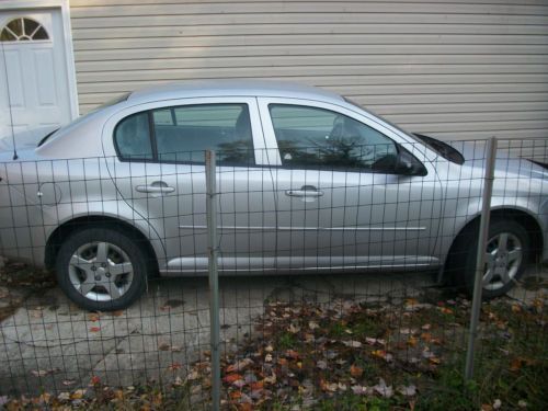 2005 chevrolet cobalt base sedan 4-door 2.2l