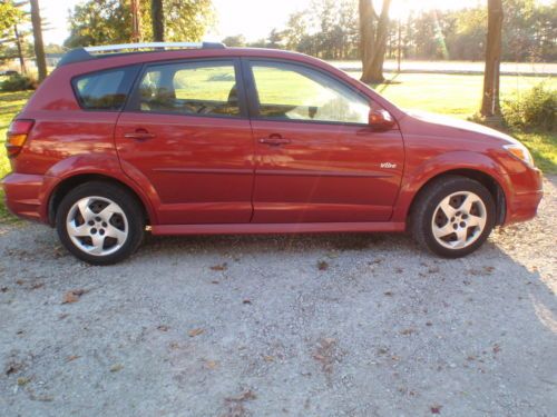 Red pontiac vibe 2007