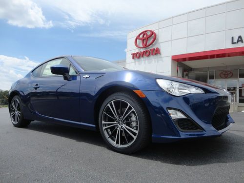 Brand new 13 frs 6 speed manual 200 hp bluetooth pioneer radio ultramarine blue