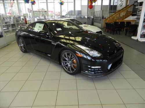 2014 Nissan GT-R, US $104,875.00, image 4