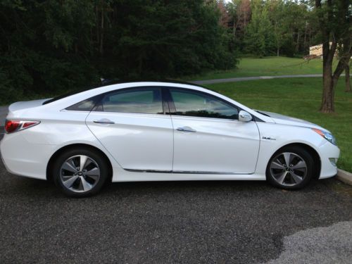 2011 hyundai sonata hybrid premium panoramic sunroof navigation push start loade