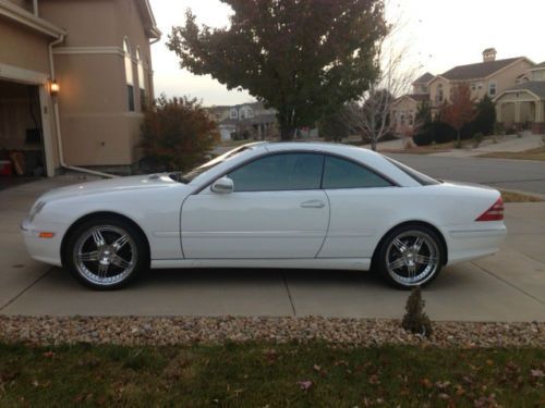 Immaculate &#034;2000&#034; cl500 artic white with beige interior.