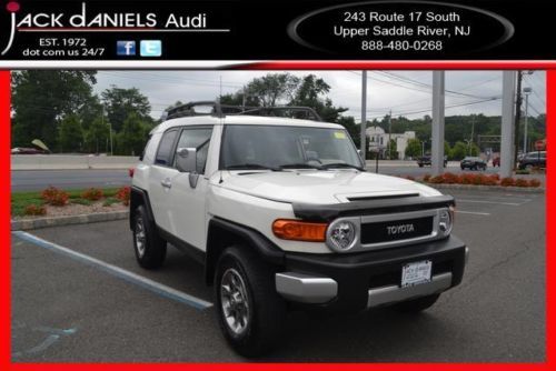 2011 toyota fj cruiser base