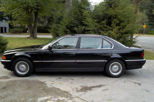 1998 bmw 740il base sedan 4-door 4.4l