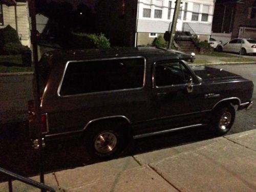 Clean 1990 Dodge Ramcharger / Dodge Ram, image 5