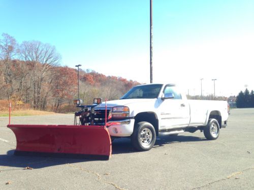 Slt - 4x4 - western snow plow - lift gate - 6.6l duramax turbo diesel no reserve