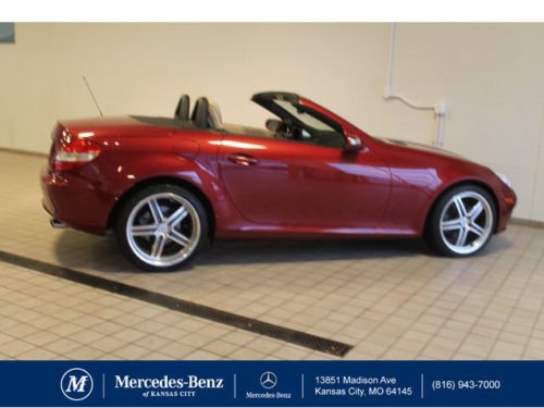 Hard Top Convertible, Premium PKG, Heated Leather, Airscarf, EXTRA CLEAN!, image 5