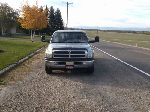 2001 dodge extra cab 4 door 2500 diesel