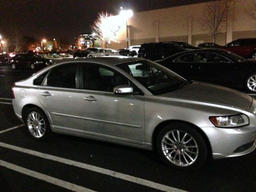 2008 volvo s40 t5 sedan 4-door 2.5l