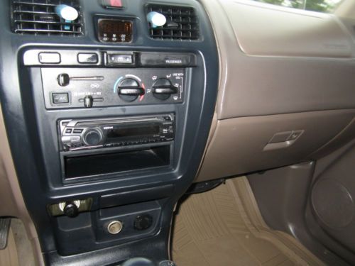 1999 TOYOTA 4RUNNER 4X4 5 SPEED MANUAL ,(2.7 L)4 CYLINDERS, image 17