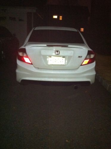 2012 white mint condition honda civic si sedan with factory installed extras