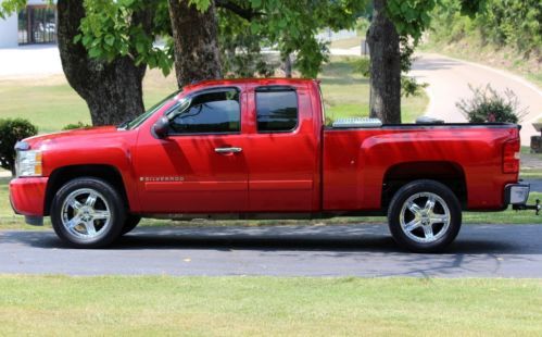 2008 chevrolet silverado 1500 lt extended cab pickup 4-door 5.3l