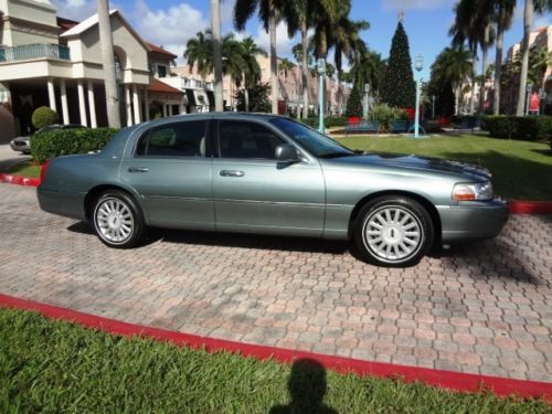2005 Lincoln Town Car Signature 35K Miles Clean Carfax Rust Free  Beautiful Car!, US $11,999.00, image 6