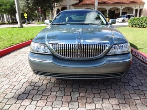 2005 Lincoln Town Car Signature 35K Miles Clean Carfax Rust Free  Beautiful Car!, US $11,999.00, image 9