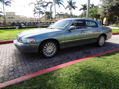 2005 Lincoln Town Car Signature 35K Miles Clean Carfax Rust Free  Beautiful Car!, US $11,999.00, image 12