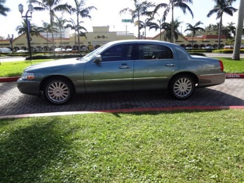 2005 Lincoln Town Car Signature 35K Miles Clean Carfax Rust Free  Beautiful Car!, US $11,999.00, image 13