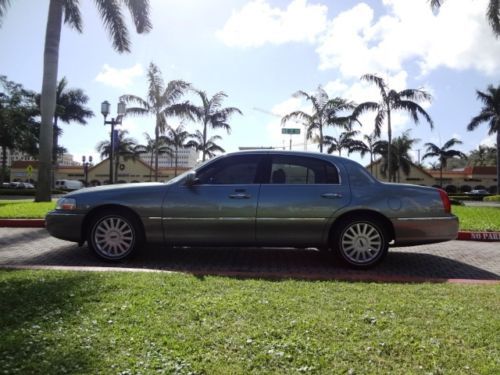 2005 Lincoln Town Car Signature 35K Miles Clean Carfax Rust Free  Beautiful Car!, US $11,999.00, image 14