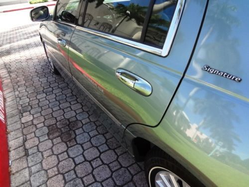 2005 Lincoln Town Car Signature 35K Miles Clean Carfax Rust Free  Beautiful Car!, US $11,999.00, image 37