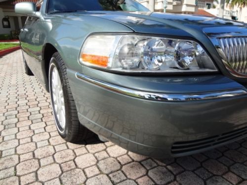 2005 Lincoln Town Car Signature 35K Miles Clean Carfax Rust Free  Beautiful Car!, US $11,999.00, image 40