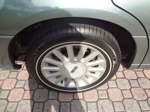 2005 Lincoln Town Car Signature 35K Miles Clean Carfax Rust Free  Beautiful Car!, US $11,999.00, image 49