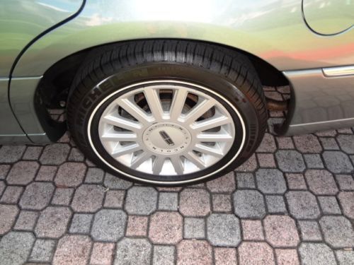 2005 Lincoln Town Car Signature 35K Miles Clean Carfax Rust Free  Beautiful Car!, US $11,999.00, image 51